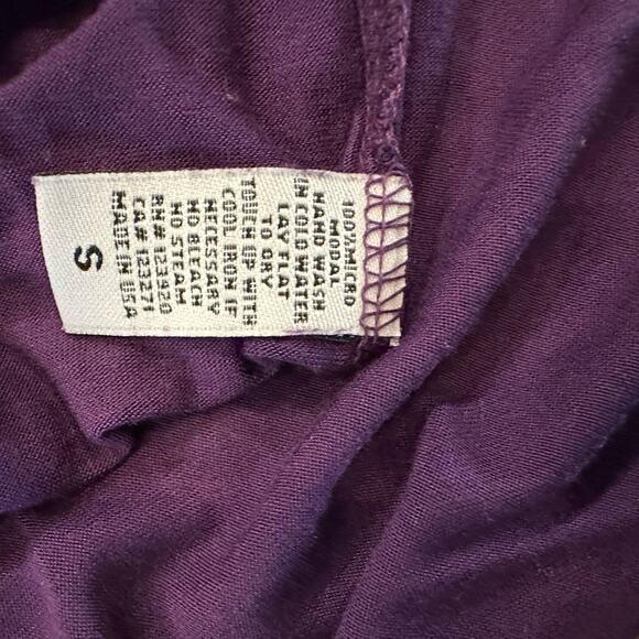 Women’s LA Made tee. Purple long sleeve shirt size S - Picture 8 of 11